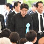 安倍総理が沖縄慰霊の日で演説も「嘘つき！」「帰れ！」等という野次が飛ぶ！！！海外の反応「結局は総理を叩きたいだけだろ」