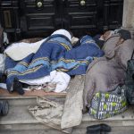 ロンドンのホームレス問題が深刻化していると話題に！！！海外の反応「貧富の差の象徴のようだな」
